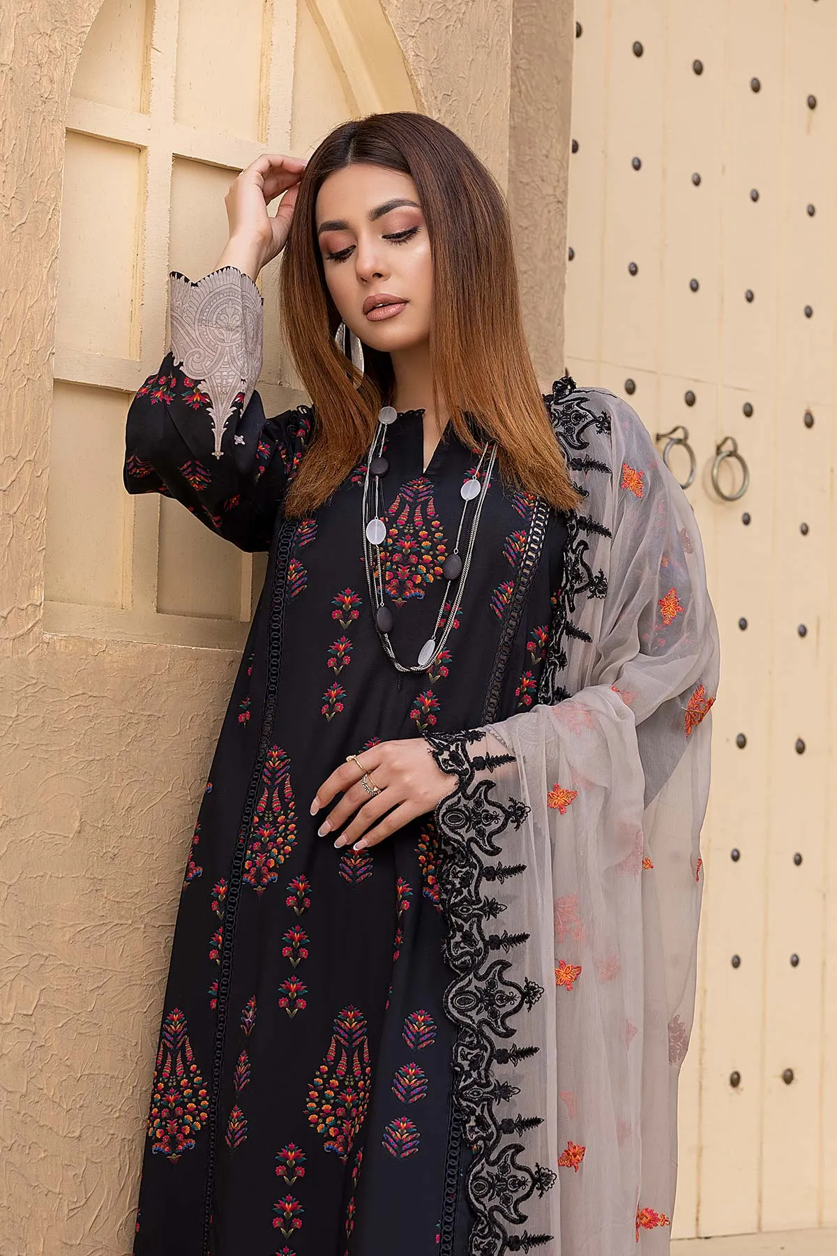 3 Pc Charizma Lawn Printed Suit with Embroidered Dupatta PEC22-49