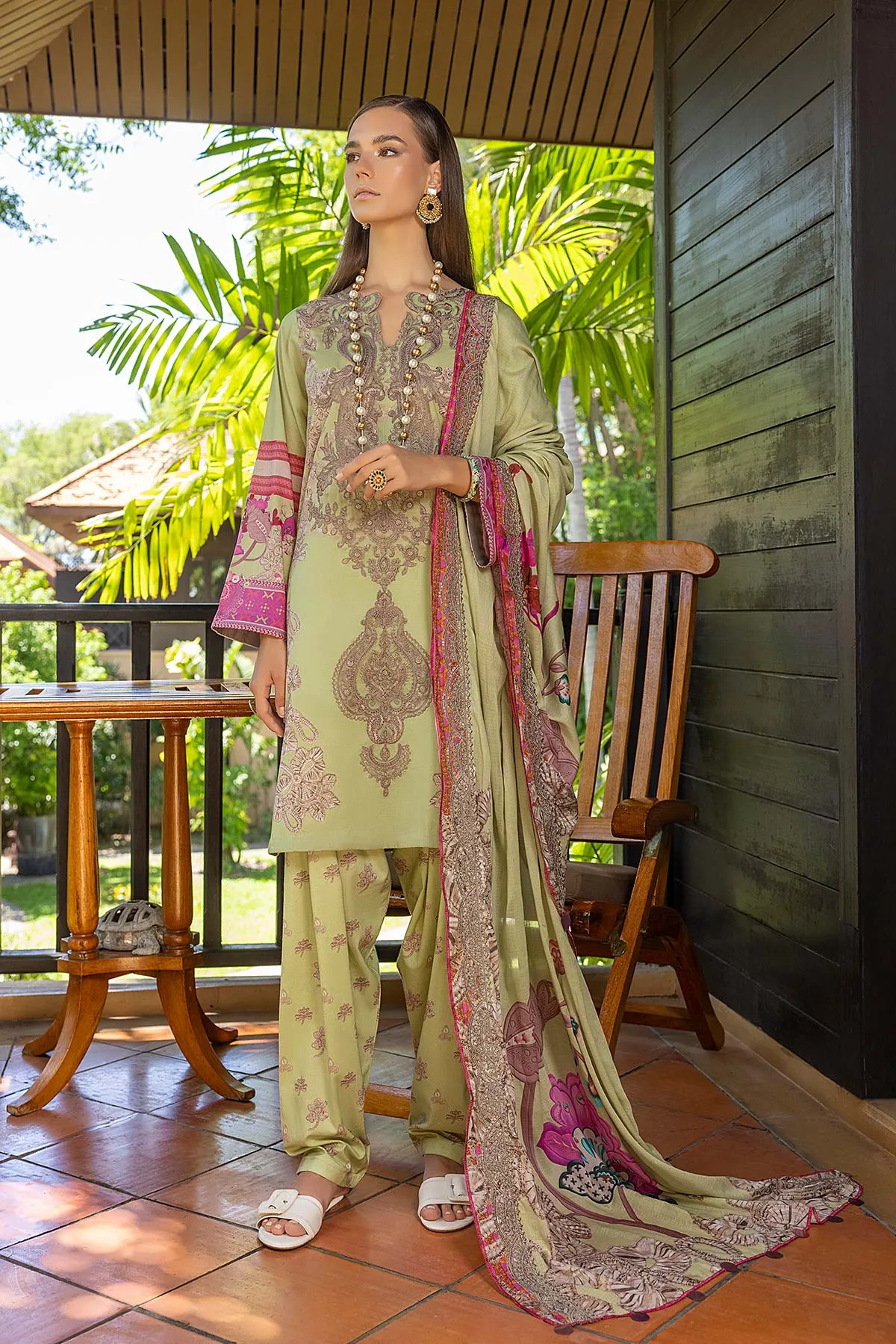 3-Pc Unstitched Embroidered Lawn Suit With Chiffon Dupatta CCS22-47