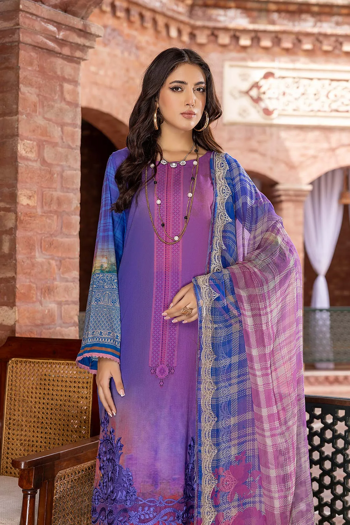 3-Pc Unstitched Embroidered Lawn Suit With Chiffon Dupatta CCS22-57