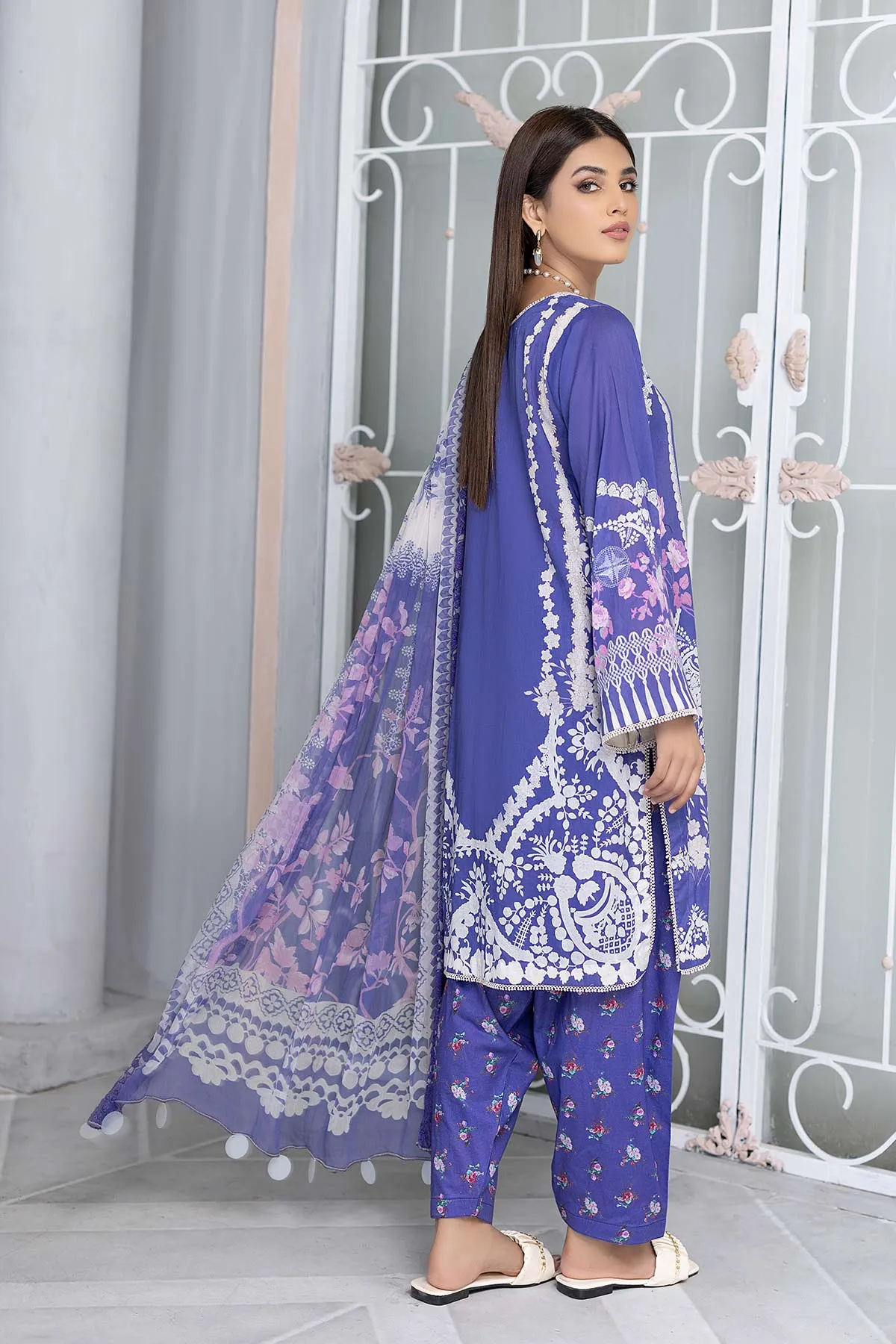 3-Pc Unstitched Embroidered Lawn Suit With Chiffon Dupatta CCS22-58