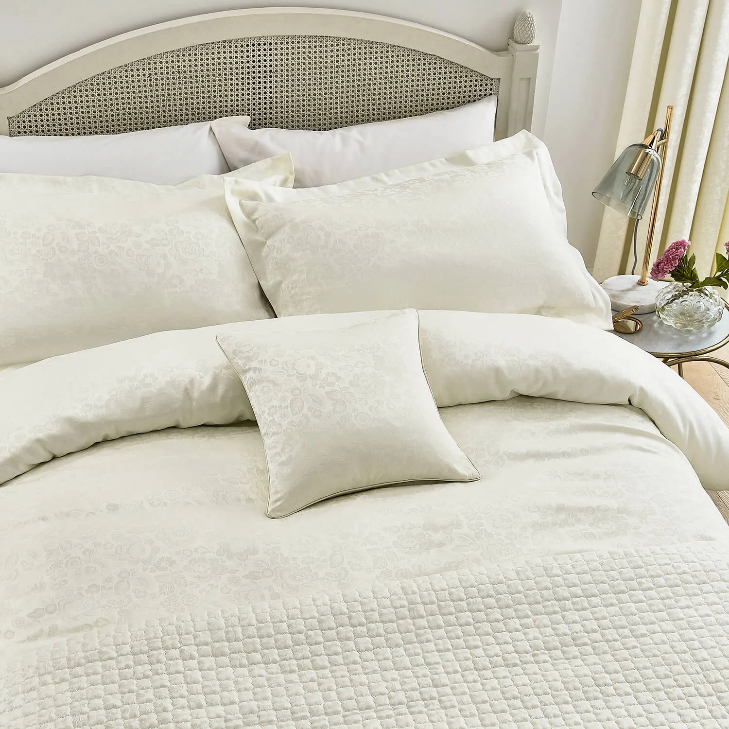 Cassie Duvet Cover - Ivory