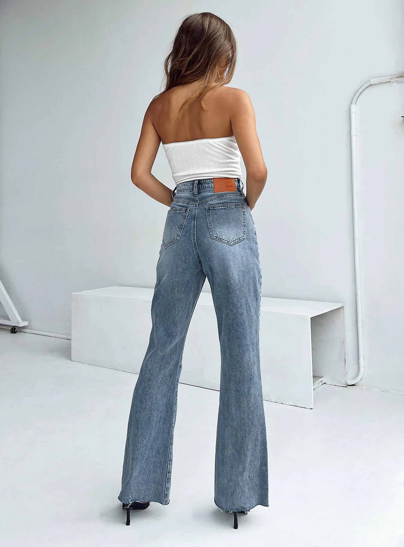 Chandra Flare Jeans Mid Wash Denim