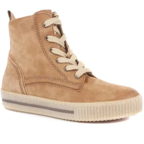 Esala Suede High-Top Trainers - GAB34541 / 322 094