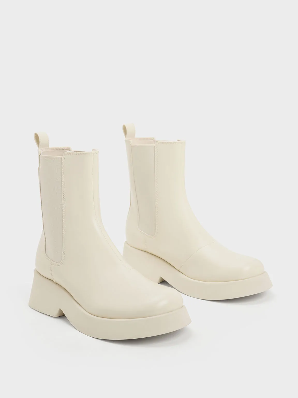 Giselle Chelsea Boots - Cream