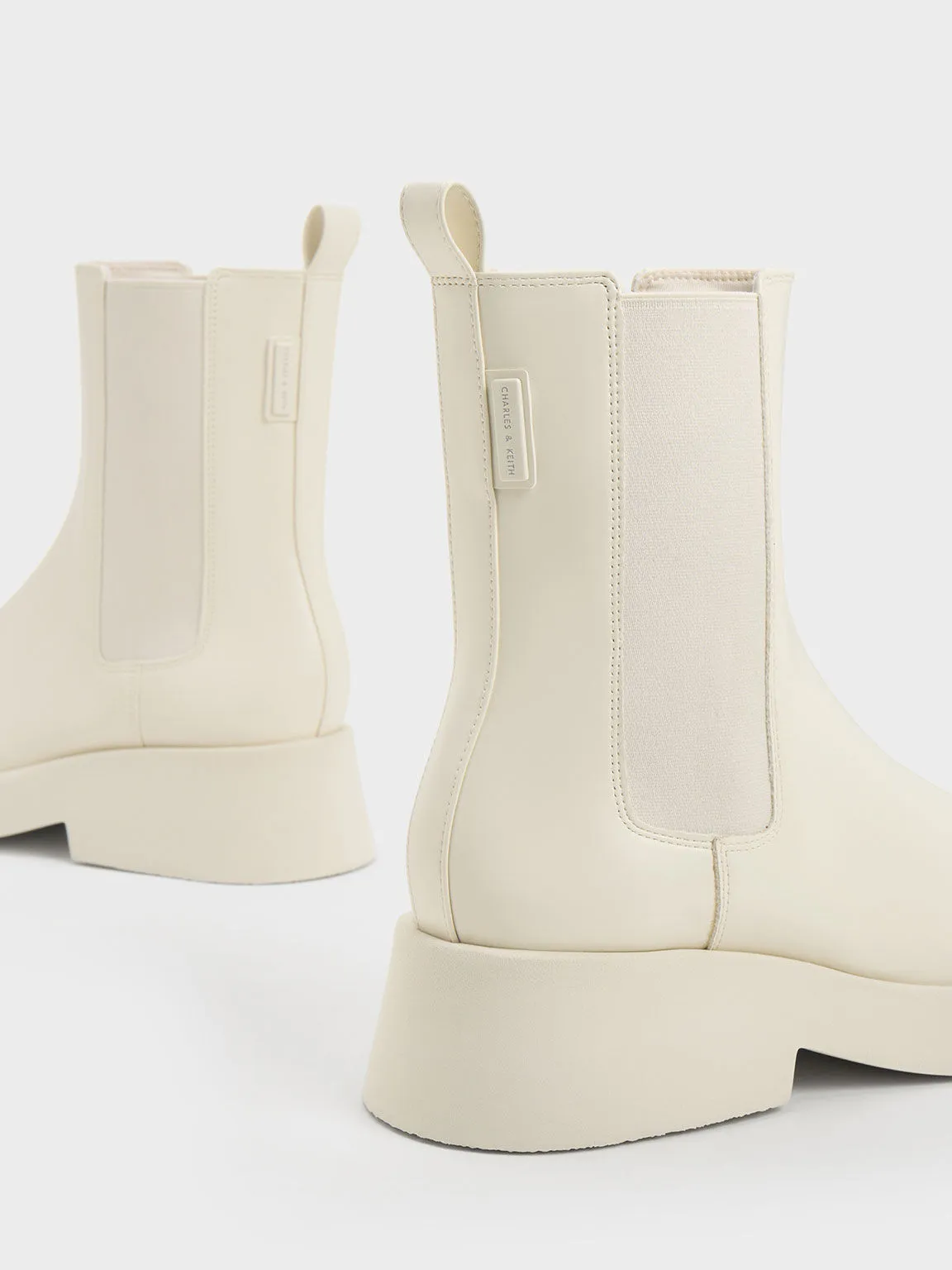 Giselle Chelsea Boots - Cream