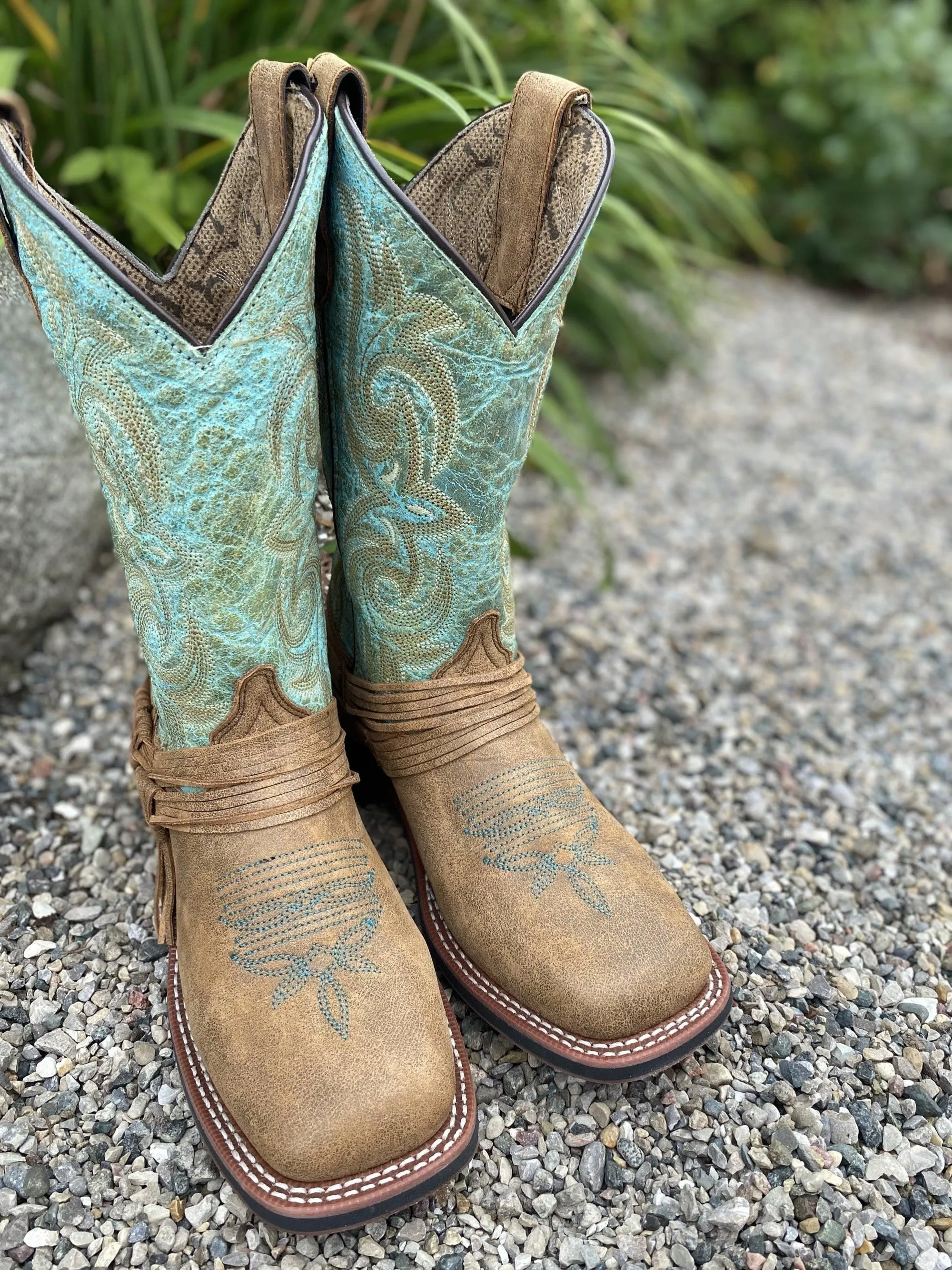 Laredo Women's Sadie Tan & Turquoise Square Toe Cowgirl Boots 5847