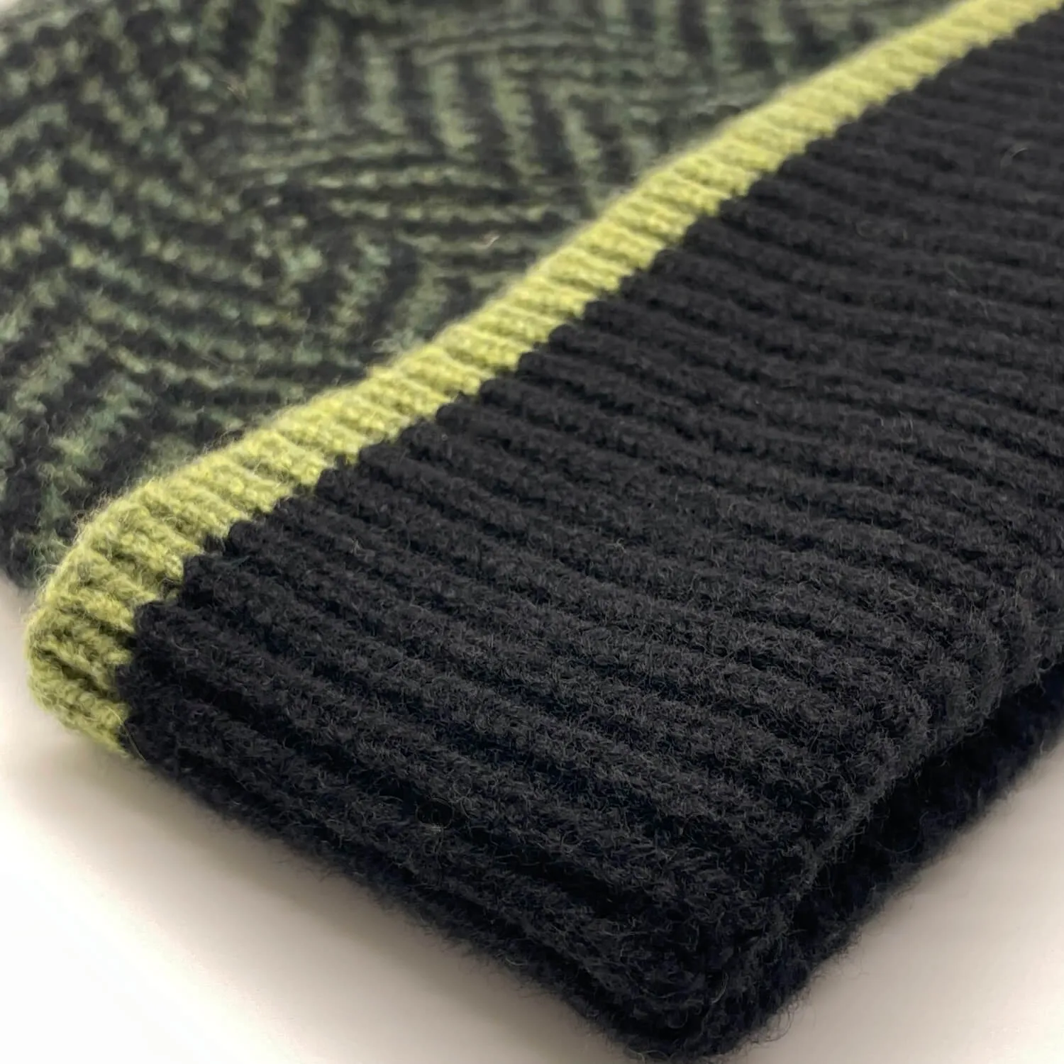 NAIRN BEANIE GREEN