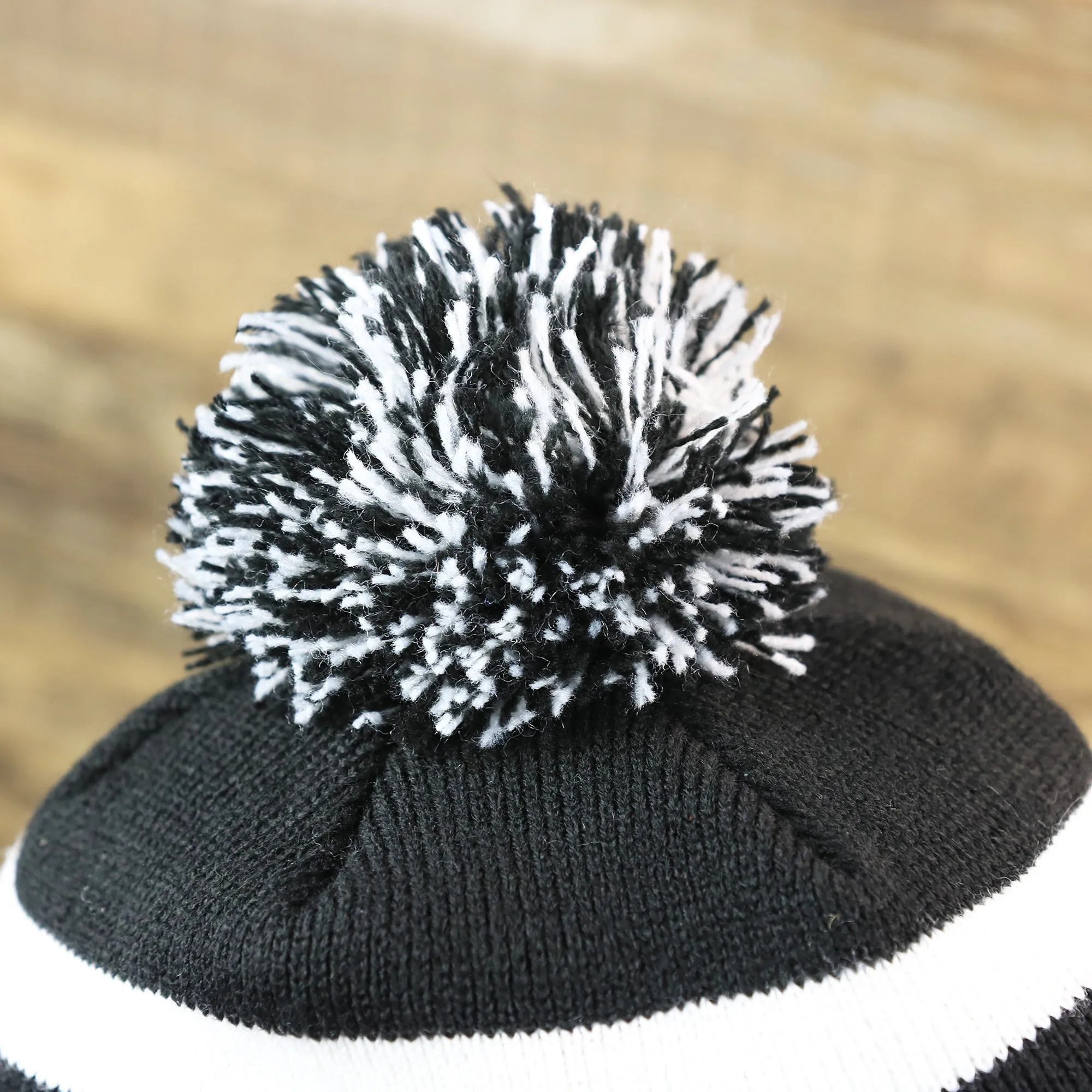 Philadelphia Flyers Mascot Gritty Black And White Striped Cuffed Pom Pom Winter Beanie | Black Winter Beanie