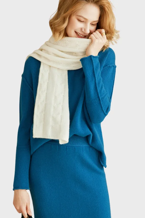 Solid Cable-Knit Cashmere Scarf