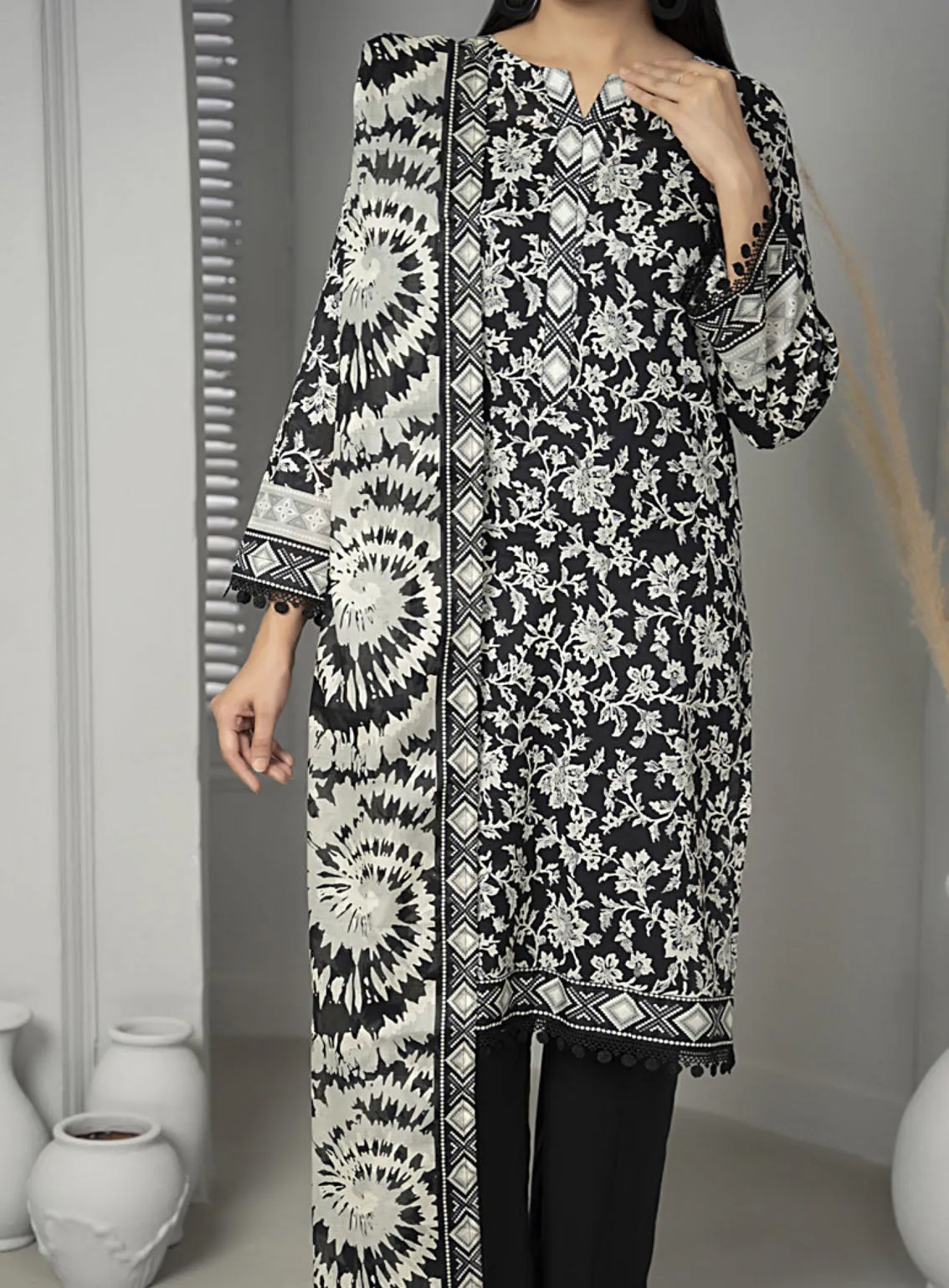 Sufinas By VS Textile Printed Lawn Black & White 3 Piece Unstitched Suit VS24S B&W D-511