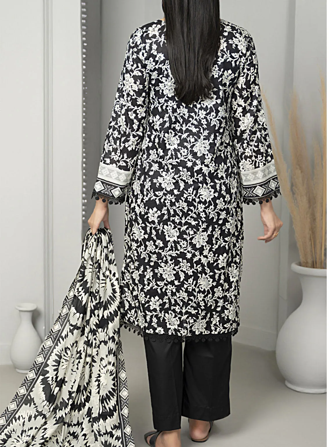 Sufinas By VS Textile Printed Lawn Black & White 3 Piece Unstitched Suit VS24S B&W D-511