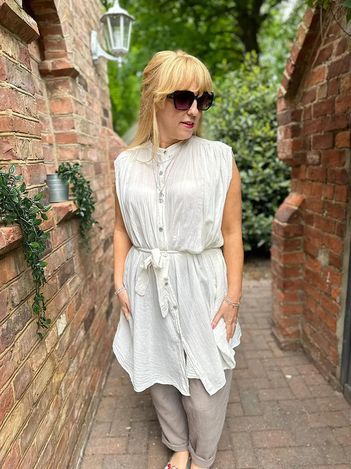 Vanilla Lightweight Belted Sleeveless Blouse Eve